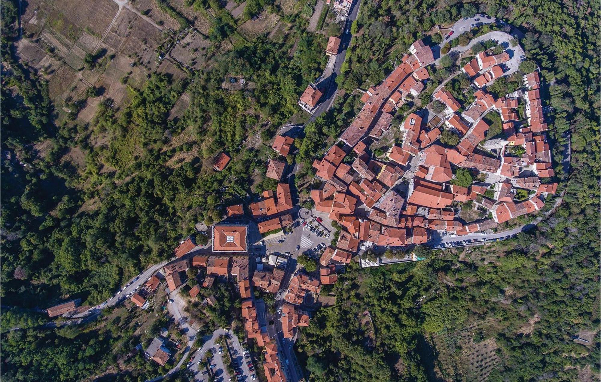 Pet Friendly Apartment In Koromacno With Wifi Exterior foto